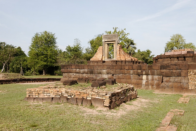 63-Ku Ban Prasat-010